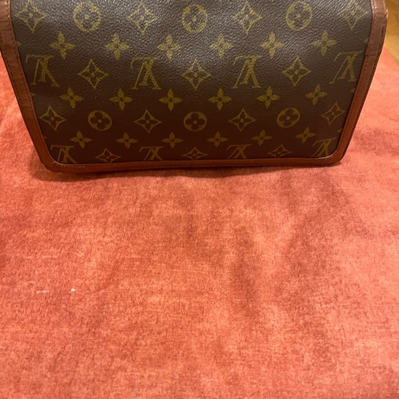 Louis Vuitton Vintage Monogram Clutch - Picture 2 of 12
